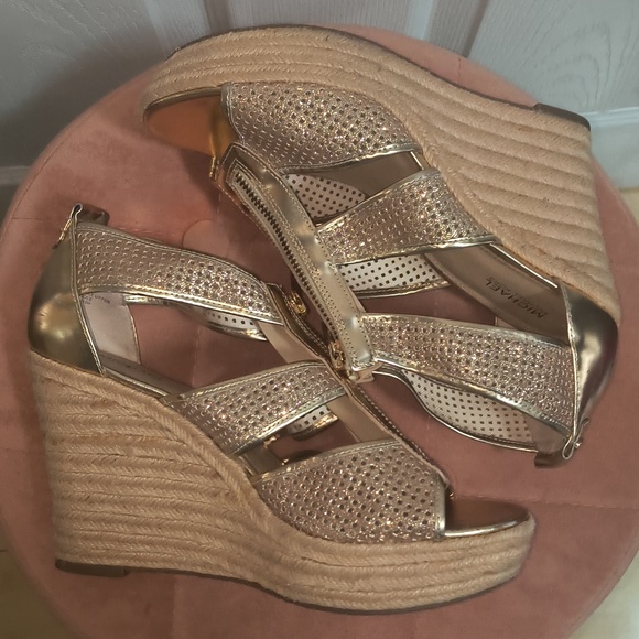 Michael Kors Damita Wedge Sandals Size 8 - Picture 3 of 8